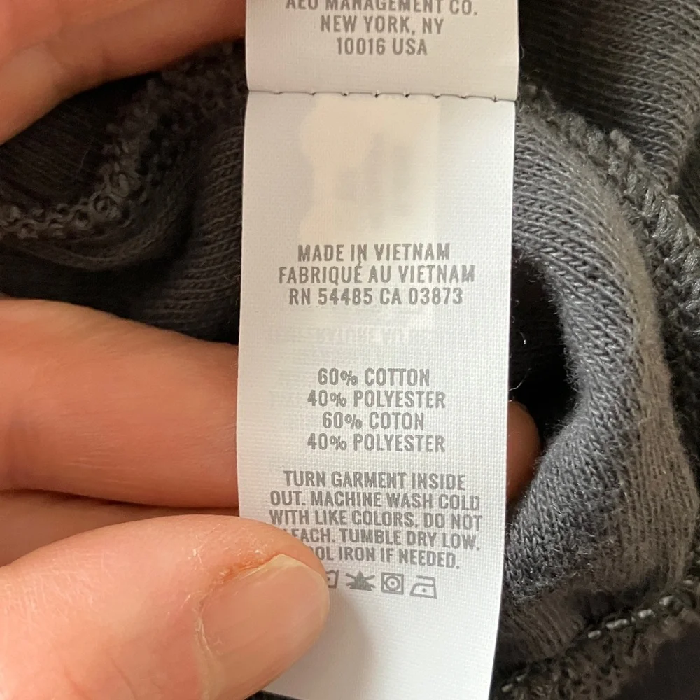 Aerie Endless Summer Crew sweatshirt grey size small oversized NWT - Picture 9 of 9